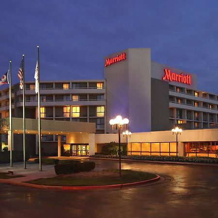 Marriott At The University Of Dayton Exterior photo